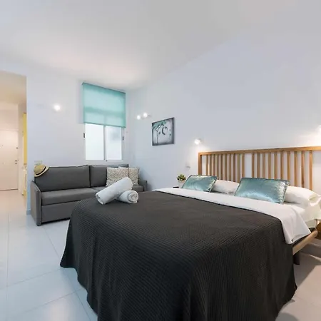 Mcd Roca Las Palmas / Gran Canaria