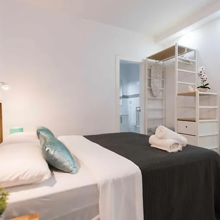 Mcd Roca * ラスパルマス・デ・グランカナリア