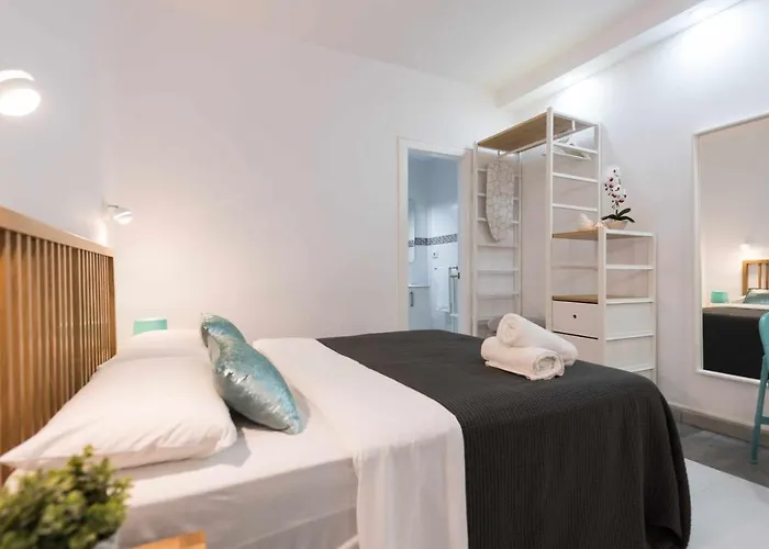 Mcd Roca * ラスパルマス・デ・グランカナリア