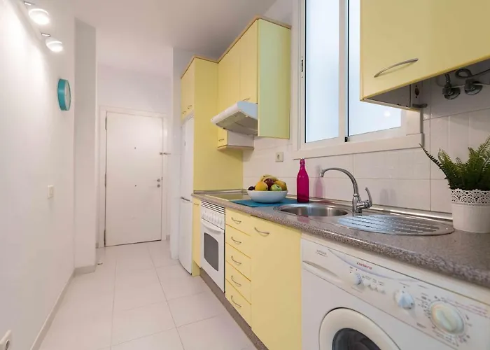 Apartament Mcd Roca *